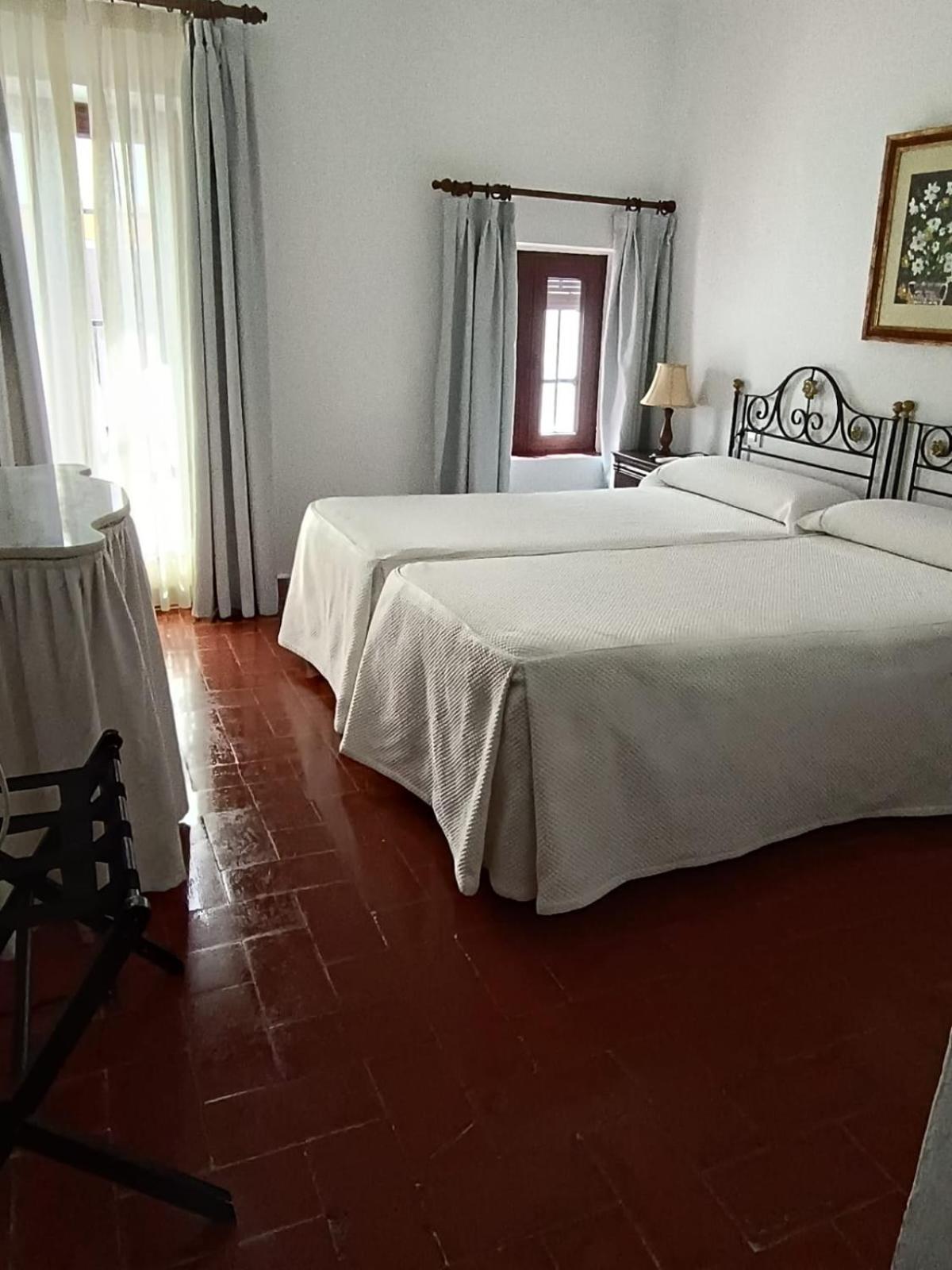 צ'יפיונה Hostal Gran Capitan מראה חיצוני תמונה