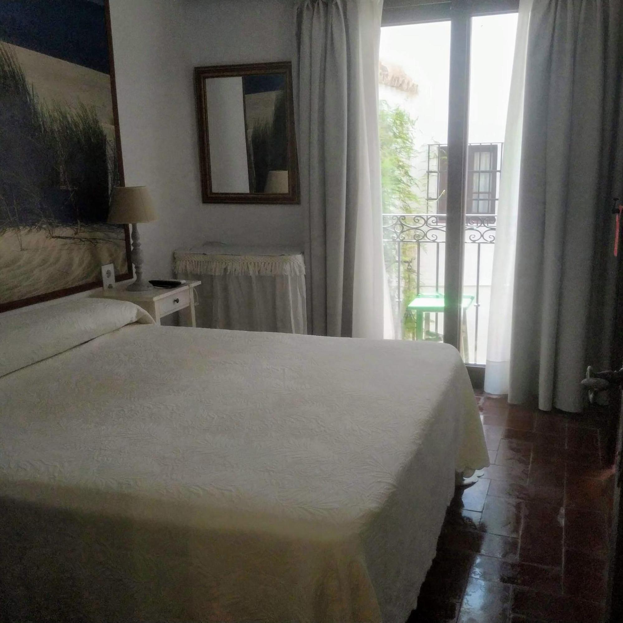 צ'יפיונה Hostal Gran Capitan מראה חיצוני תמונה