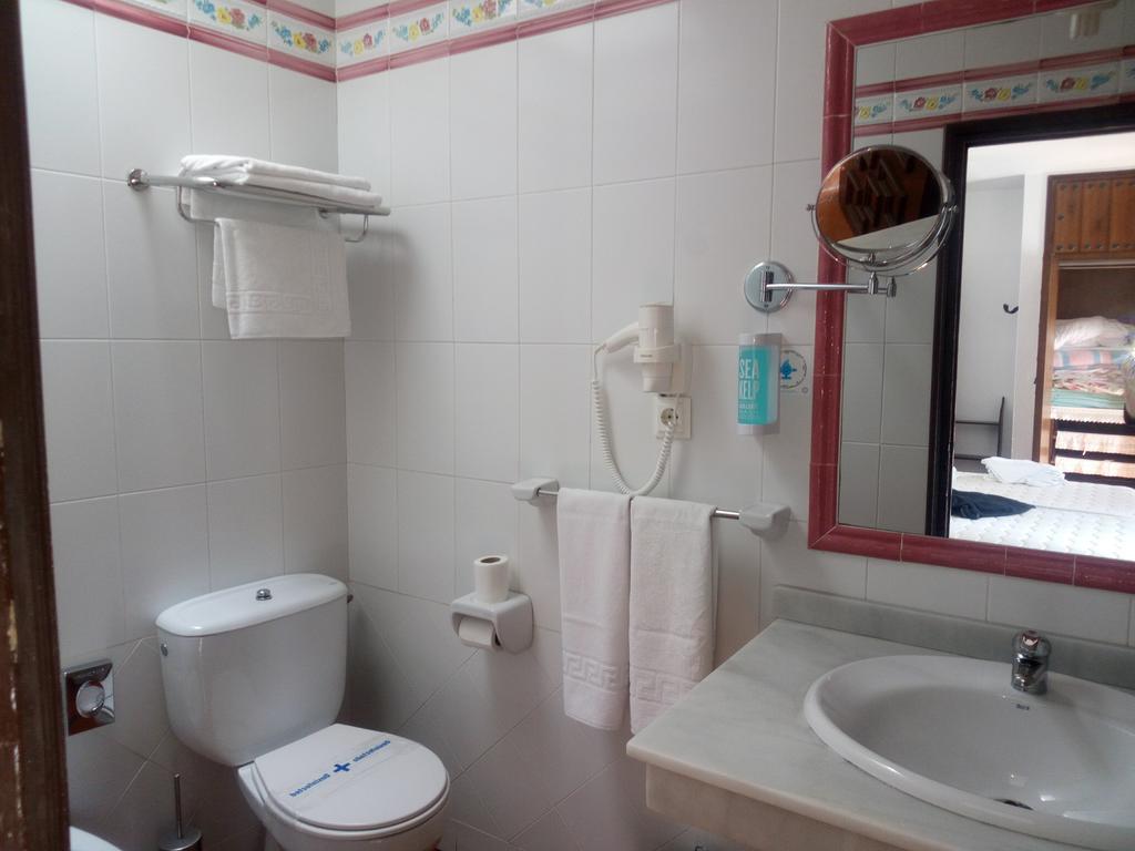 צ'יפיונה Hostal Gran Capitan מראה חיצוני תמונה